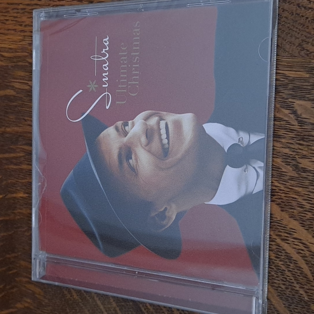 Sinatra Ultimate Christmas cd (new)
